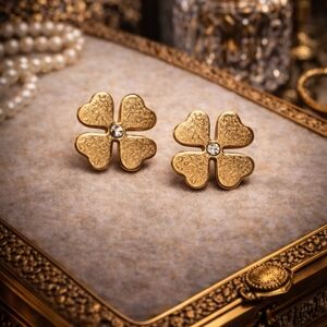 FOLLI FOLLIE GOLD PLATED CLOVER STUD EARRINGS WITH CRYSTAL CENTER